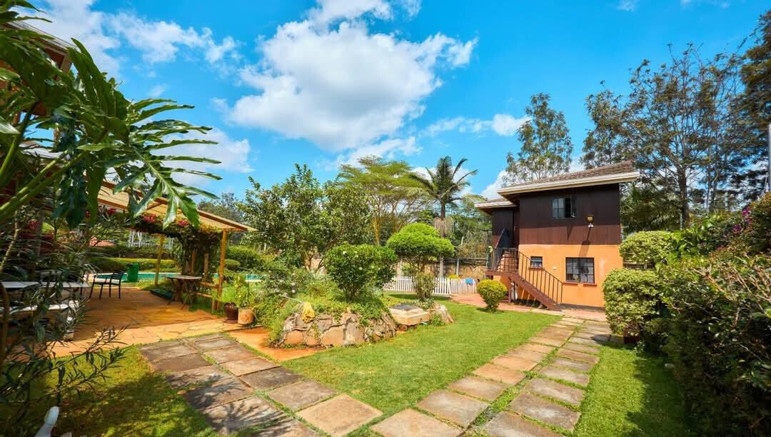 4-Ensuite Townhouse with Pool & DSQ – Near Giraffe Centre, Karen