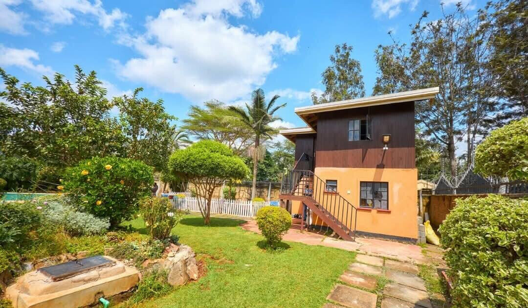 4-Ensuite Townhouse with Pool & DSQ – Near Giraffe Centre, Karen