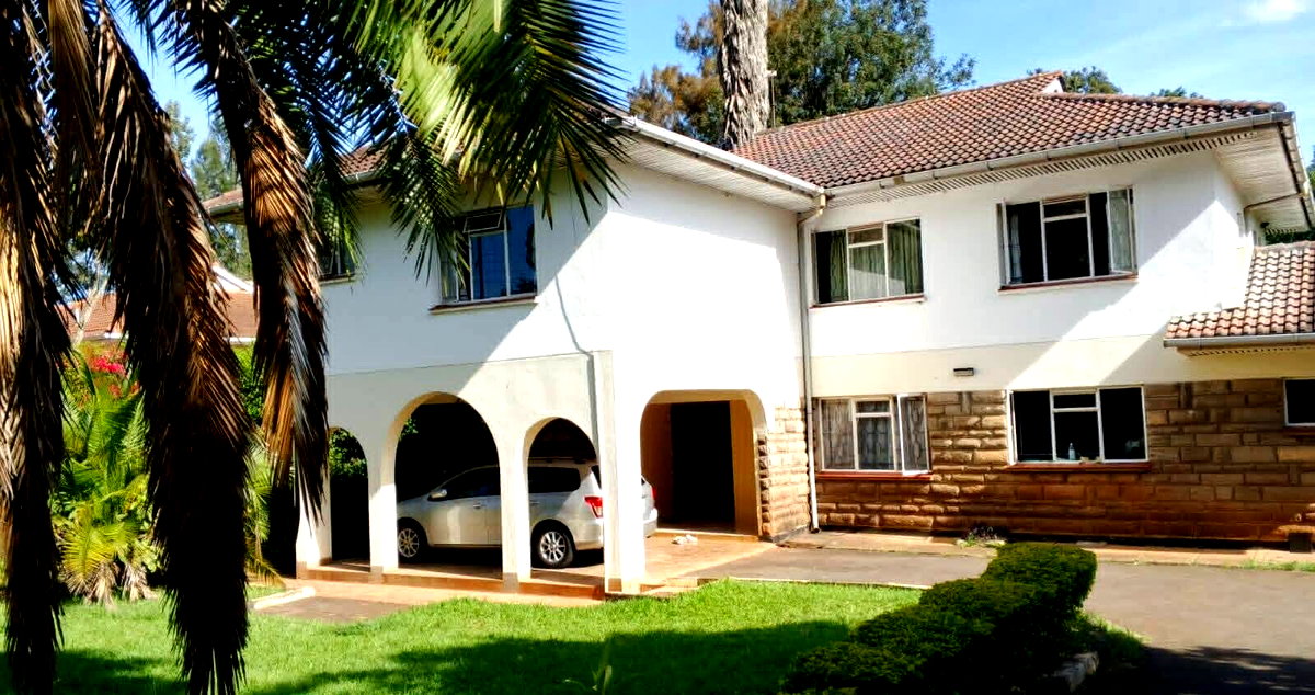 5-Ensuite Townhouse on 1 Acre with Mature Trees – Karen