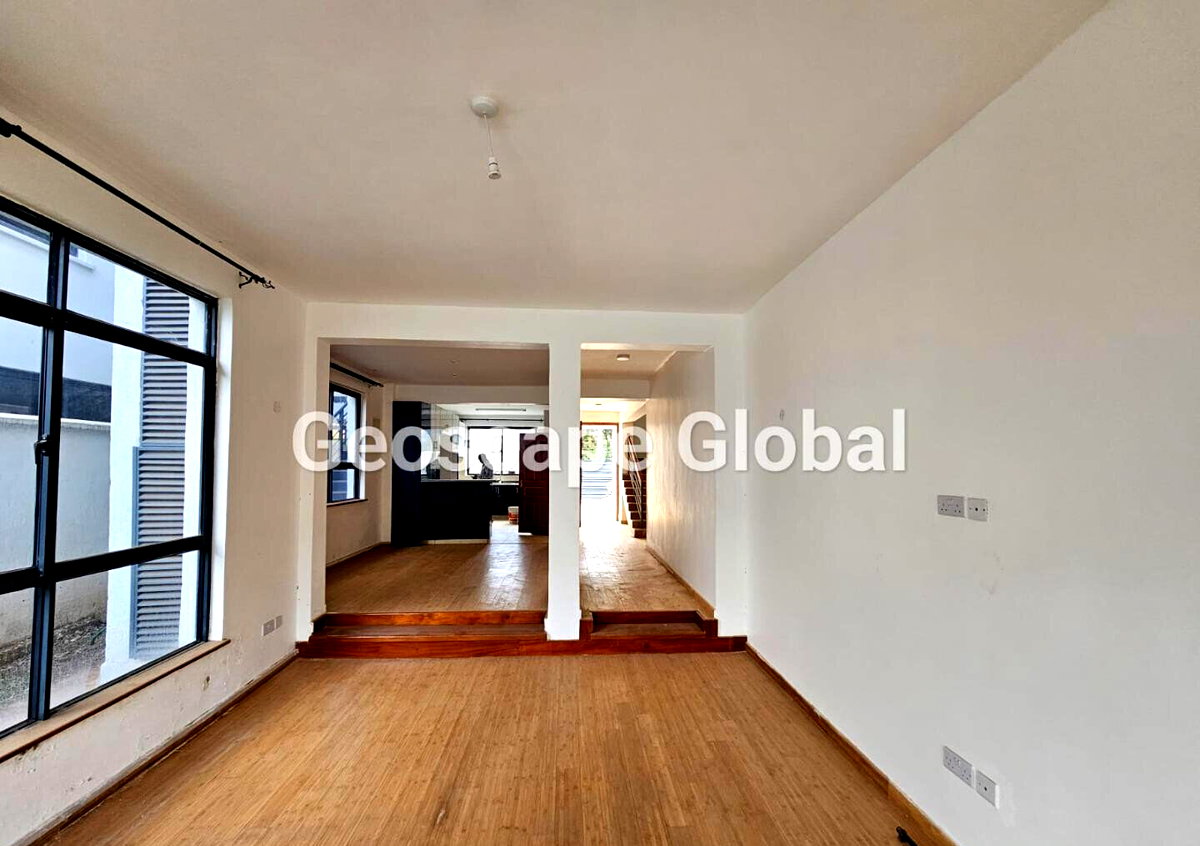 Brand-New 5BR Townhouse with Private Garden - Lavington