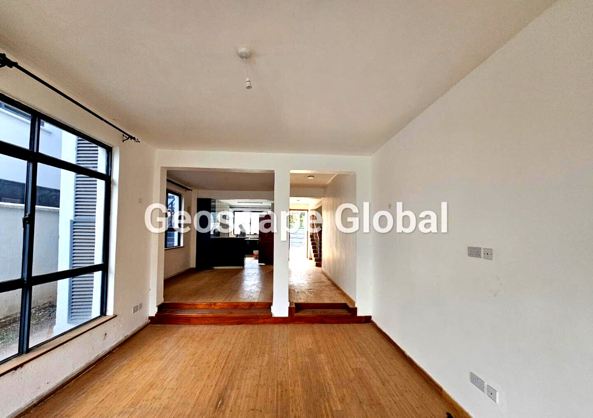 Brand-New 5BR Townhouse with Private Garden - Lavington