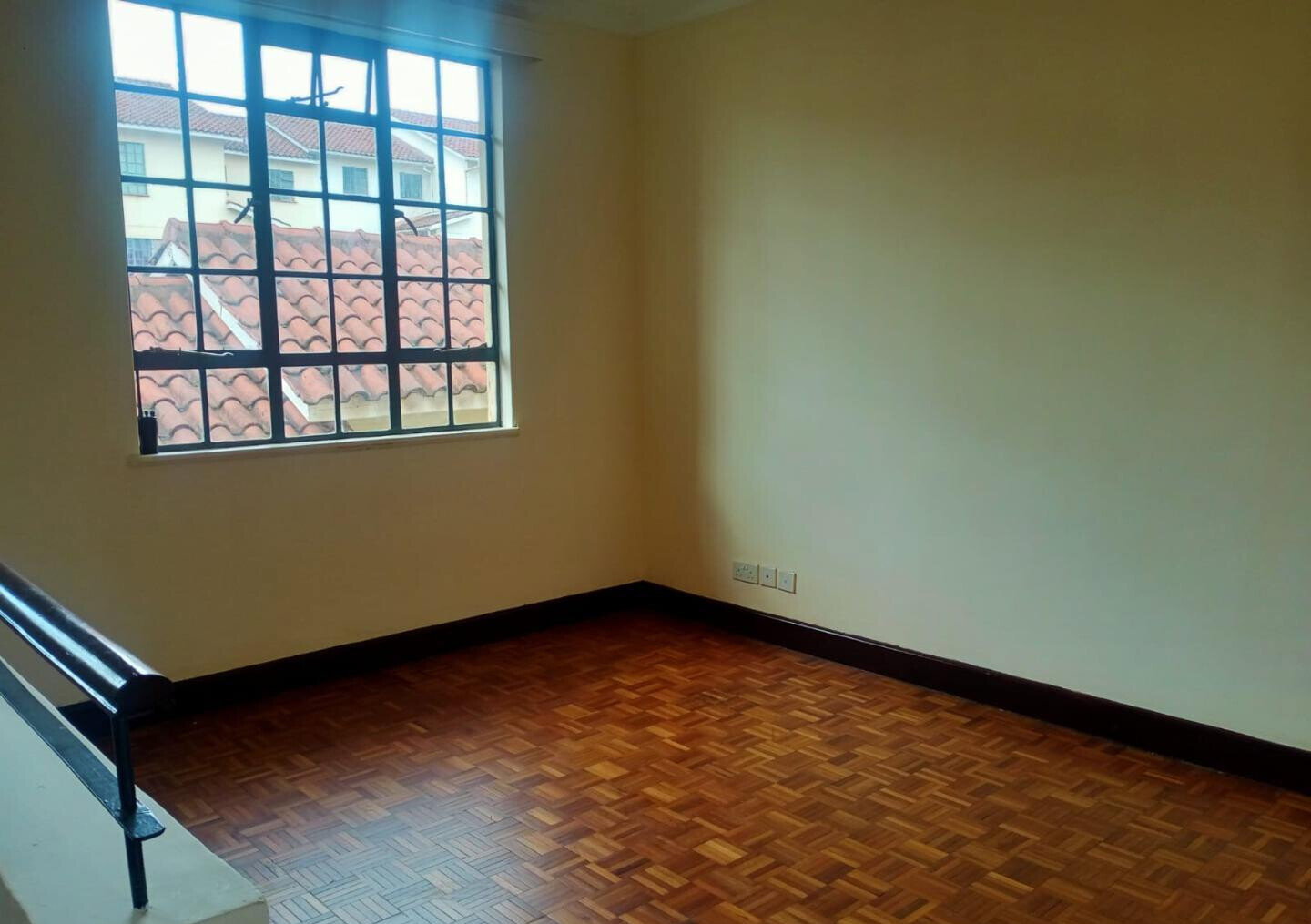 4BR Townhouse with Private Balcony & DSQ - Loresho