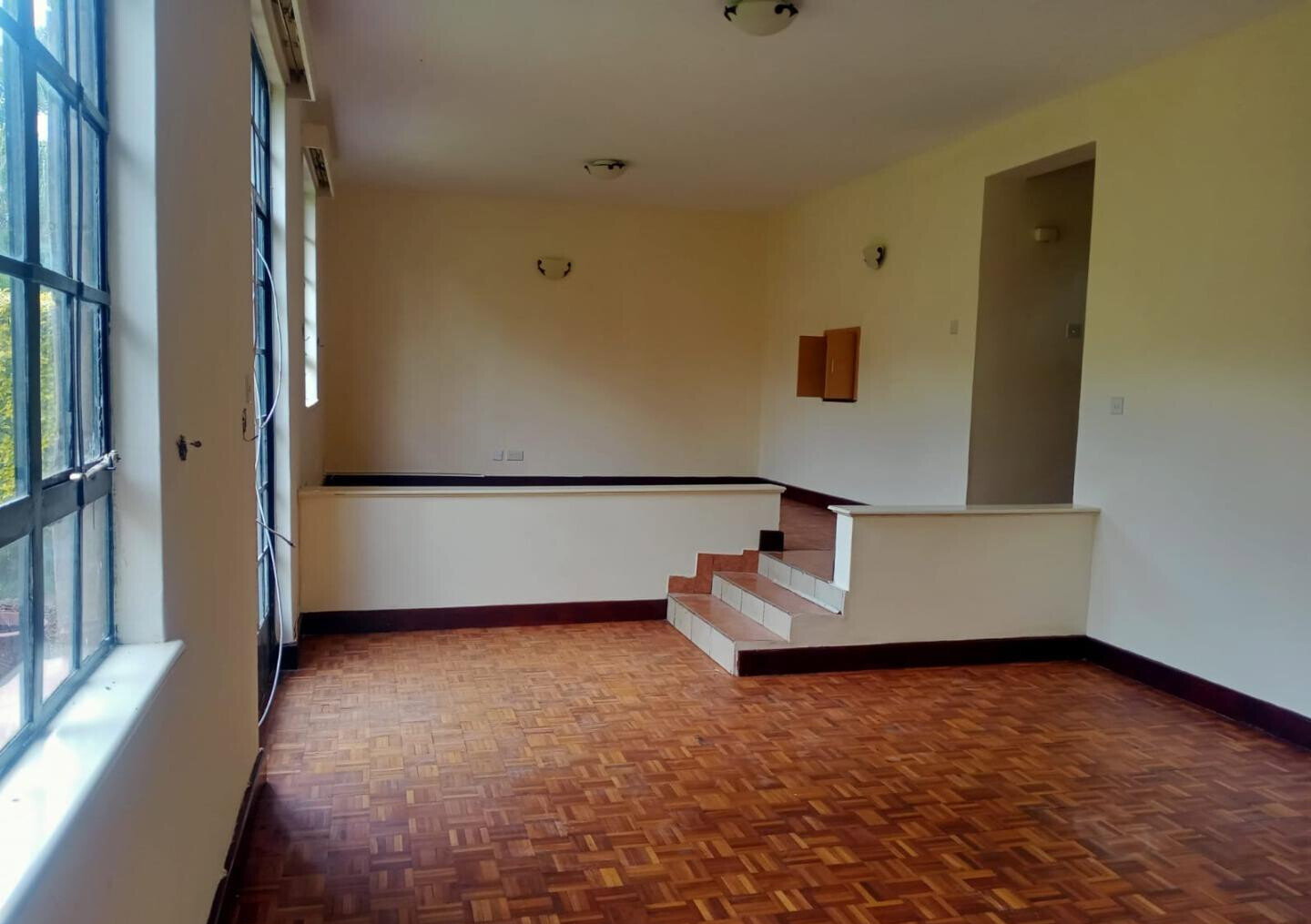 4BR Townhouse with Private Balcony & DSQ - Loresho