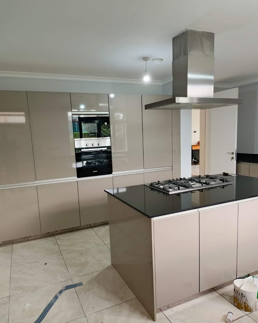 5BR Townhouse with Heated Pool & Clubhouse - Runda