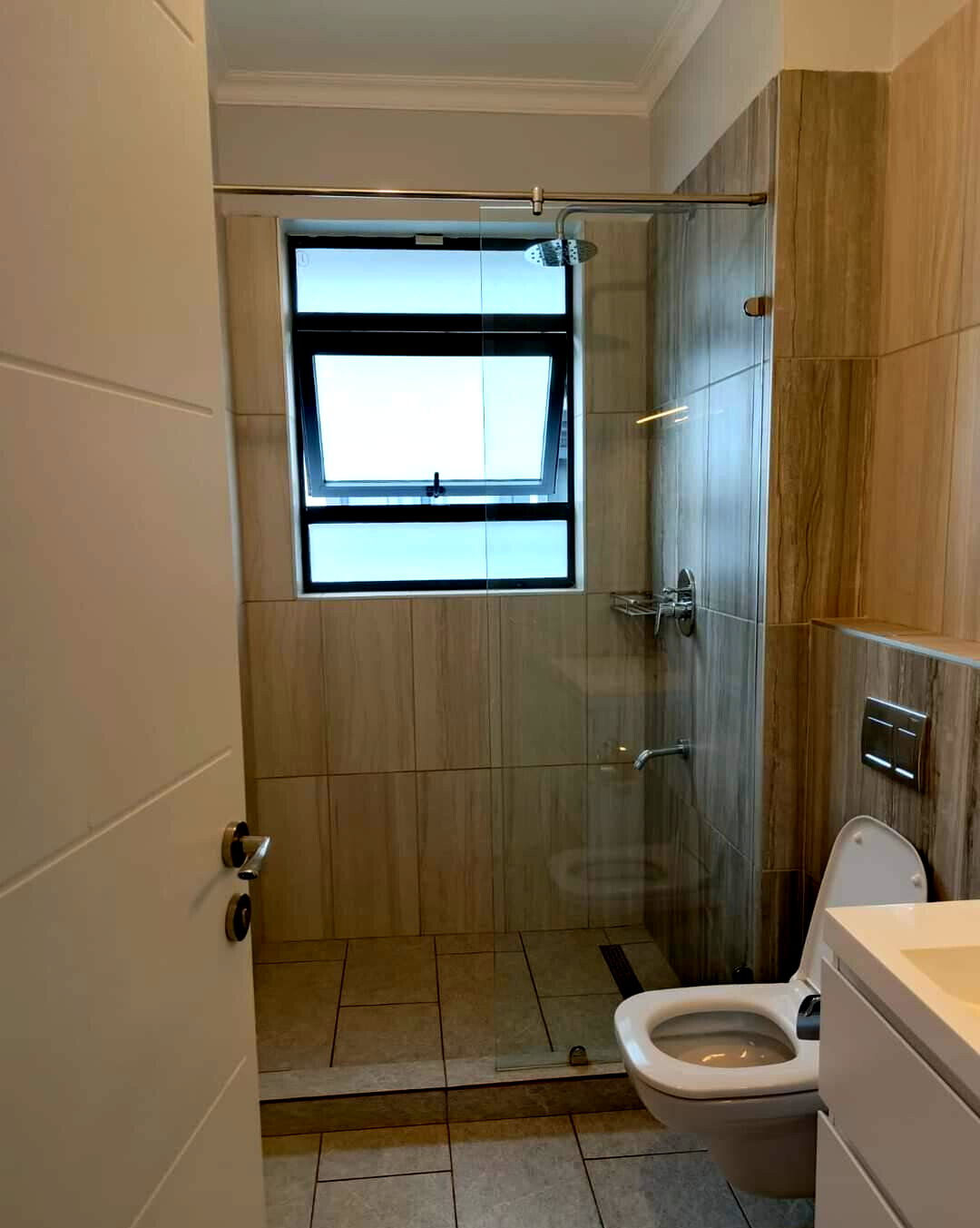 5BR Townhouse with Heated Pool & Clubhouse - Runda