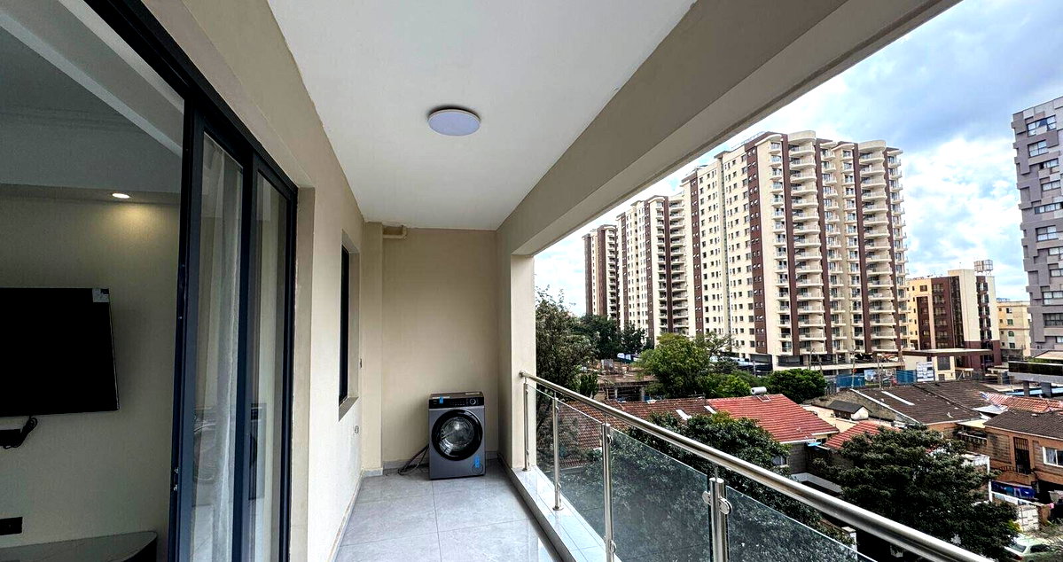 Move-In Ready 2BR with Pool Access - Kilimani
