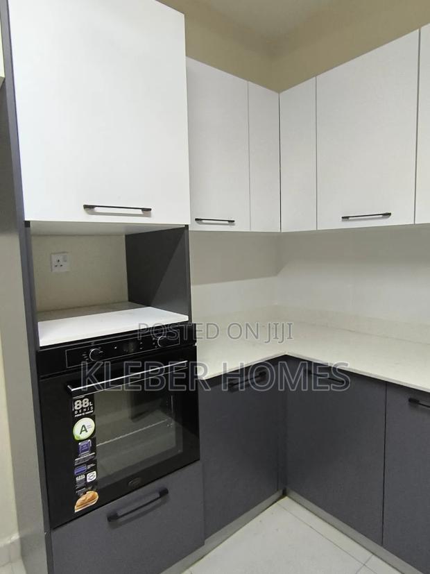 5bdrm Duplex in Parklands for rent