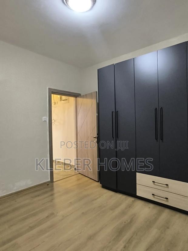 5bdrm Duplex in Parklands for rent