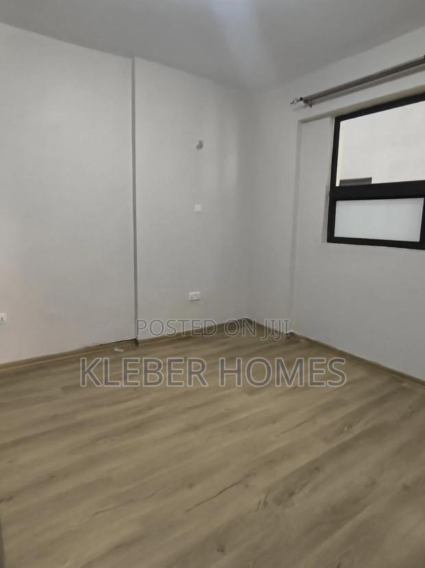 5bdrm Duplex in Parklands for rent