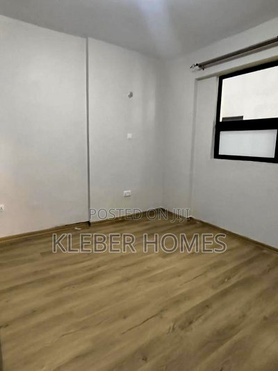 5bdrm Duplex in Parklands for rent - Image 8