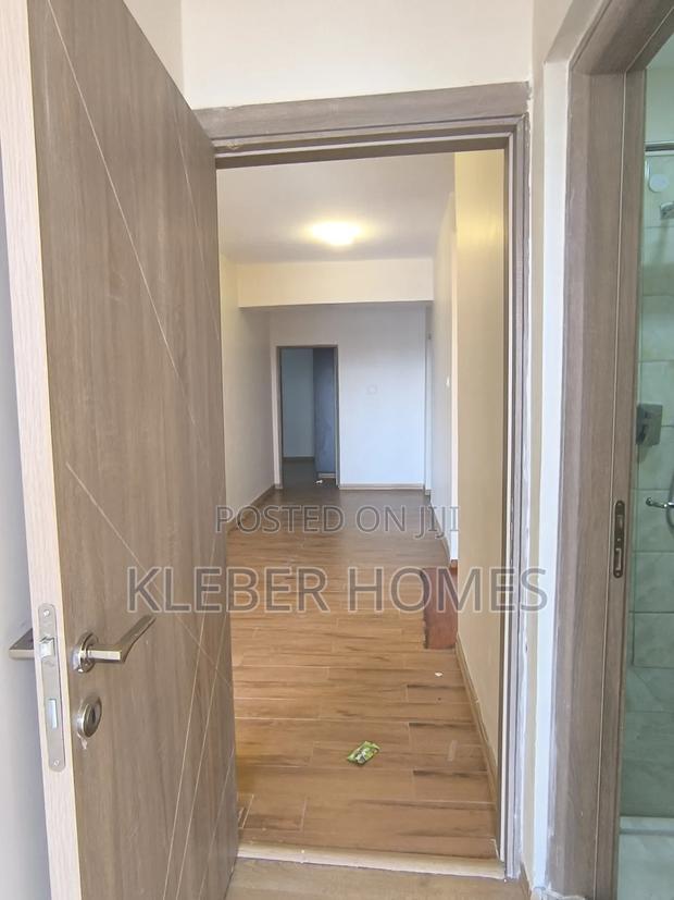 5bdrm Duplex in Parklands for rent