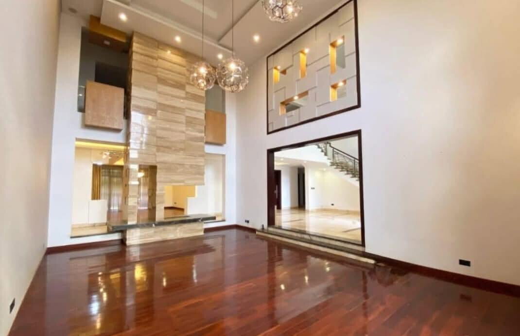5BR Ambassadorial Home with Temple & Gym on 0.75 Acre - Old Runda