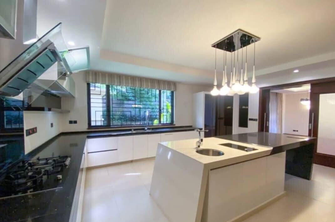 5BR Ambassadorial Home with Temple & Gym on 0.75 Acre - Old Runda