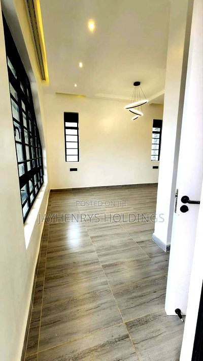 4bdrm House in Membley Estate for sale - Image 9
