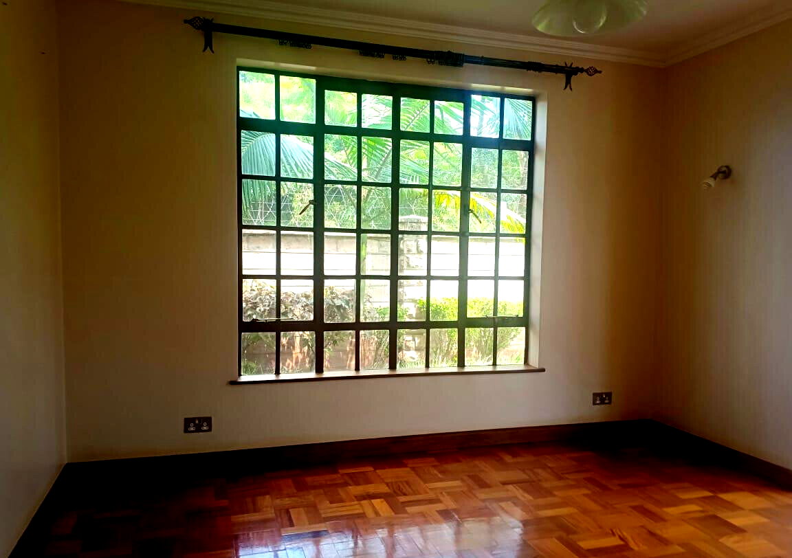 4BR Townhouse with Sunken Lounge & Fireplace – Rosslyn, Nairobi