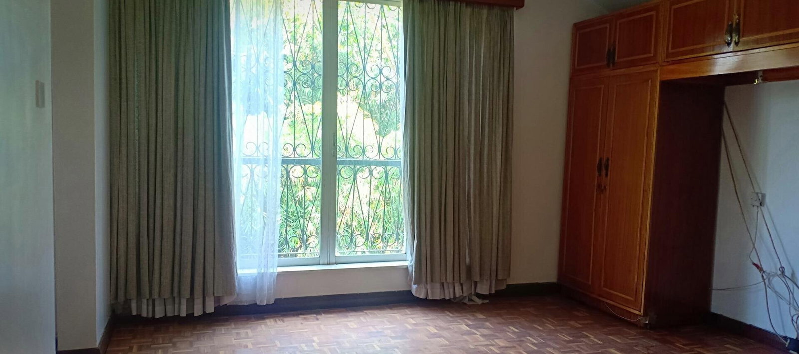Mature Garden Townhouse with DSQ - Westlands