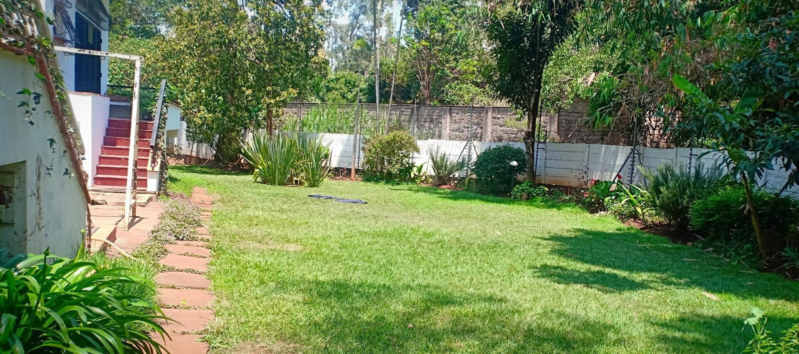 Mature Garden Townhouse with DSQ - Westlands