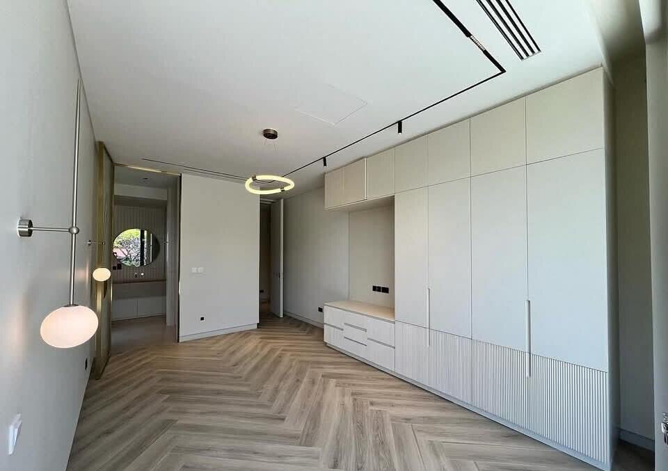 Studio 54-Designed 5BR with Heated Pool & Smart Glass - Kitisuru