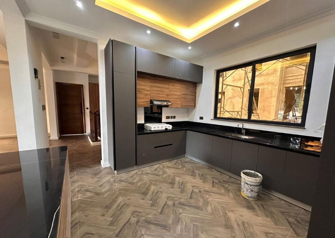 Brand-New 4-Ensuite Townhouse with Generator & Solar - Lavington