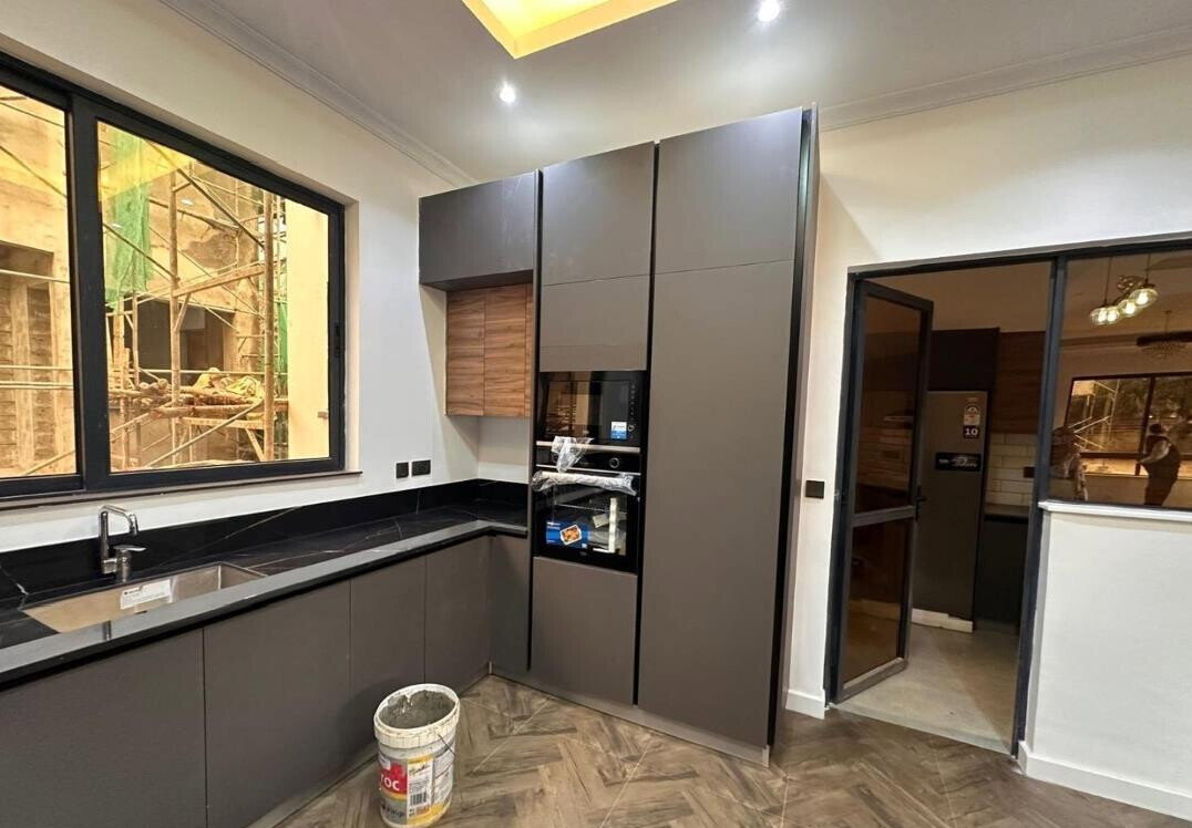 Brand-New 4-Ensuite Townhouse with Generator & Solar - Lavington