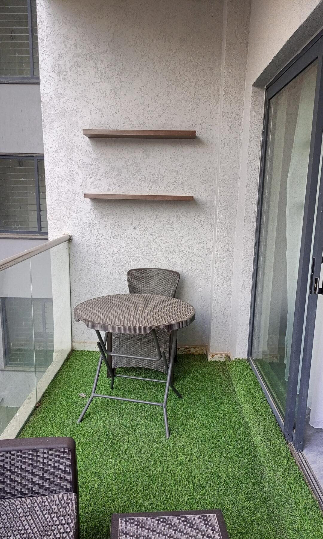 4BR Simplex with Infinity Pool & Squash Court - Parklands