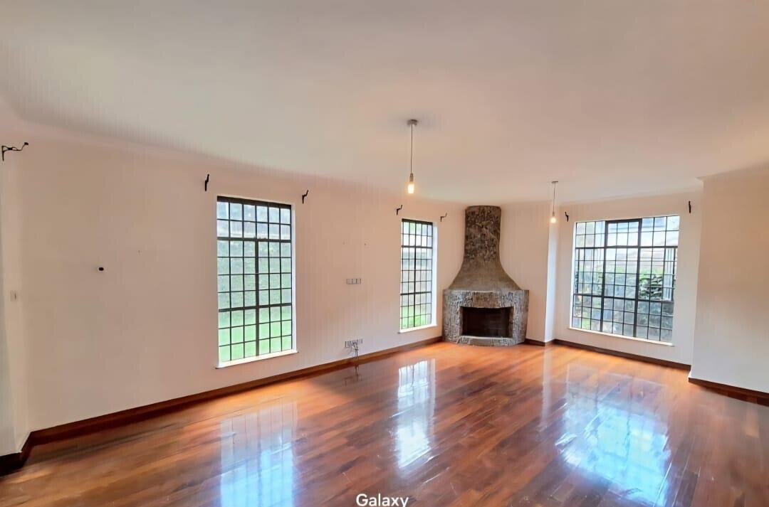 Luxury 4BR Home with Garden