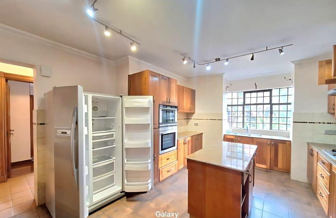 Luxury 4BR Home with Garden
