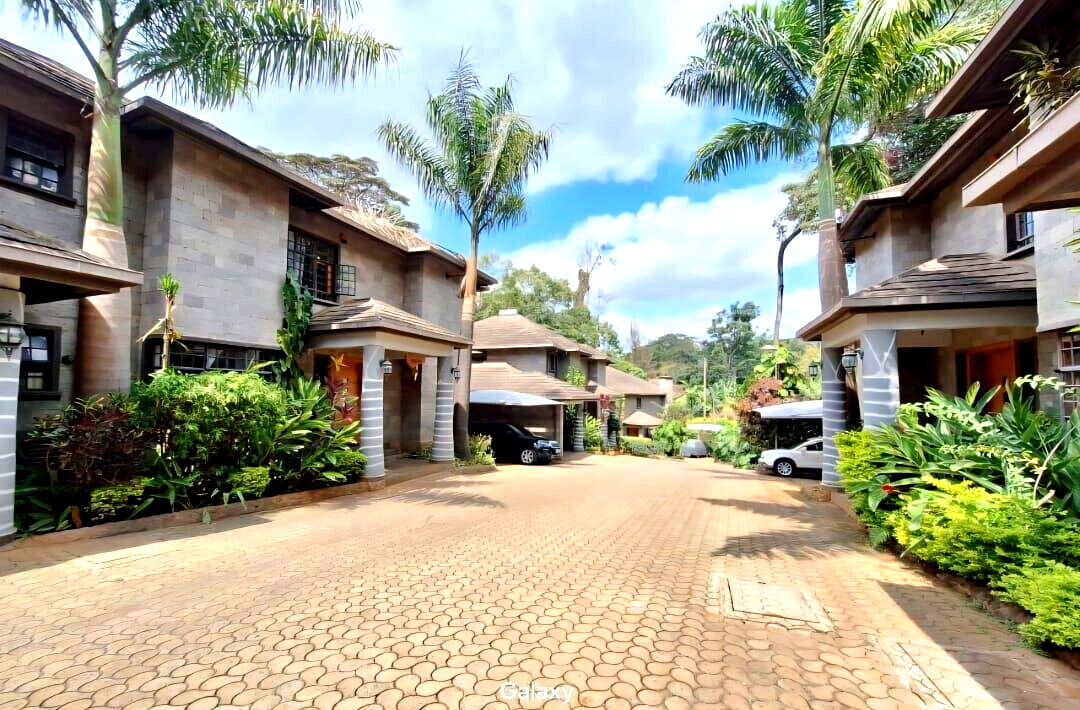 Luxury 4BR Home with Garden