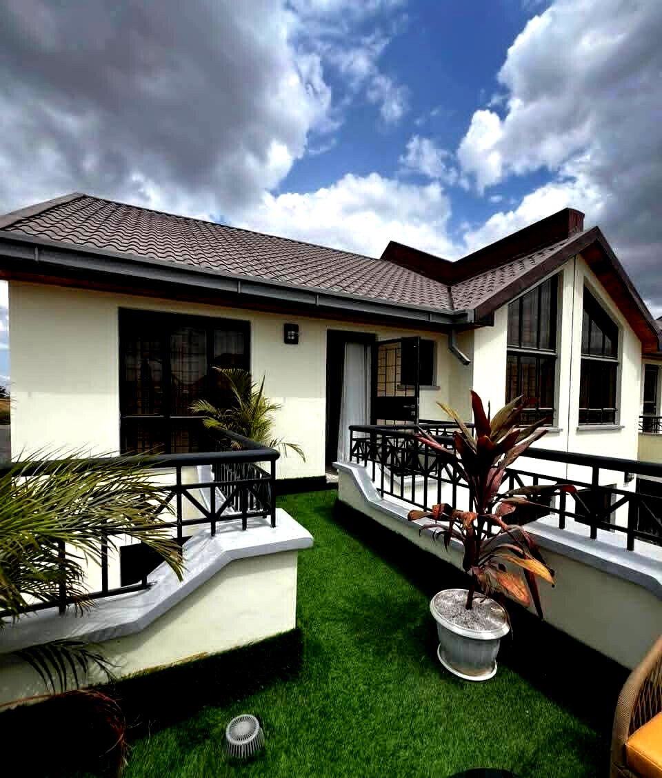 5BR All-Ensuite Townhouse with Clubhouse Pool & Gym - Kitengela