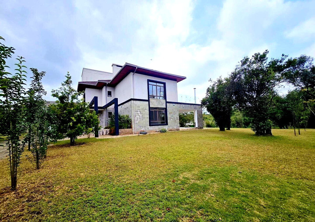 Palatial 5-Bed Villa with Forest Views & Clubhouse – Karen