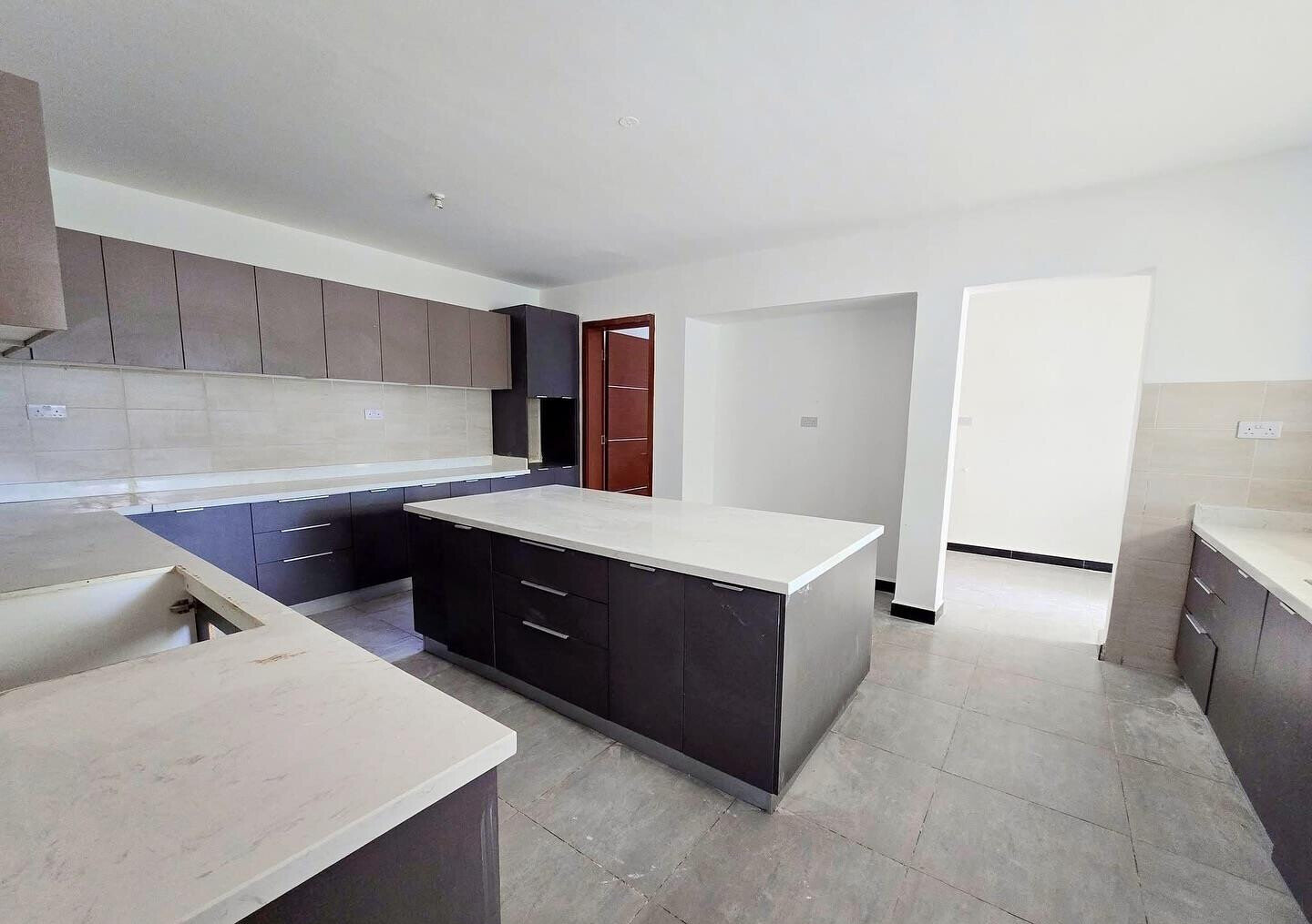 Palatial 5-Bed Villa with Forest Views & Clubhouse – Karen