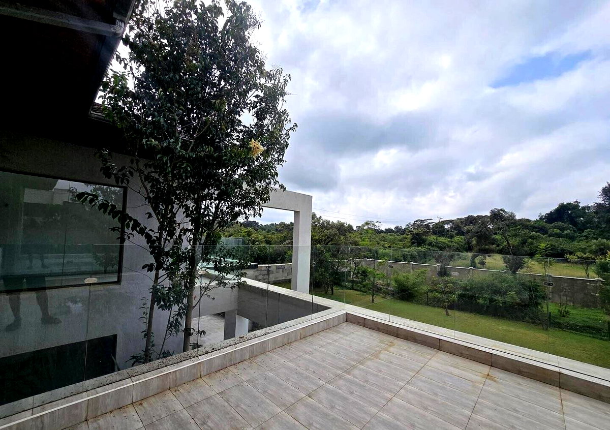 Palatial 5-Bed Villa with Forest Views & Clubhouse – Karen