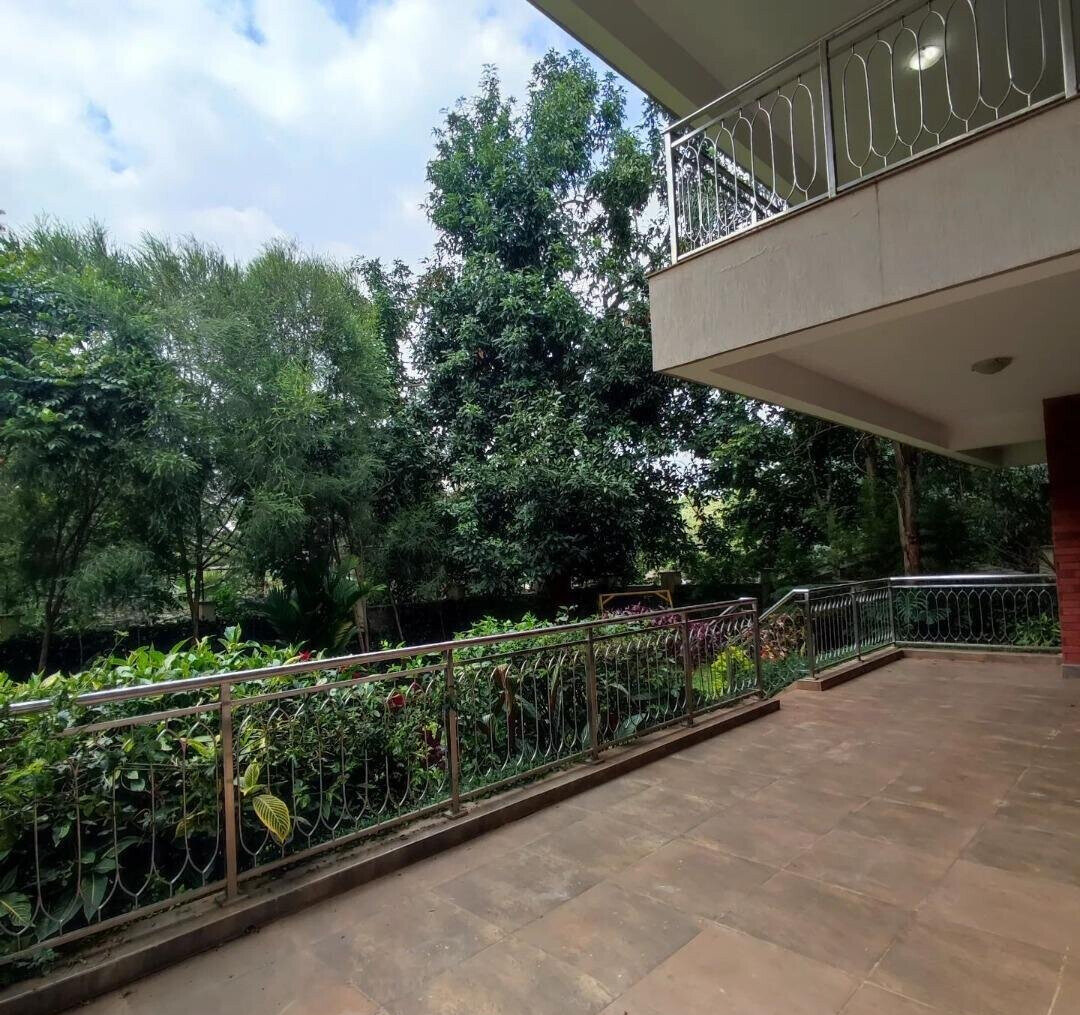 Jacuzzi & Manicured Garden 5BR Villa - Lavington