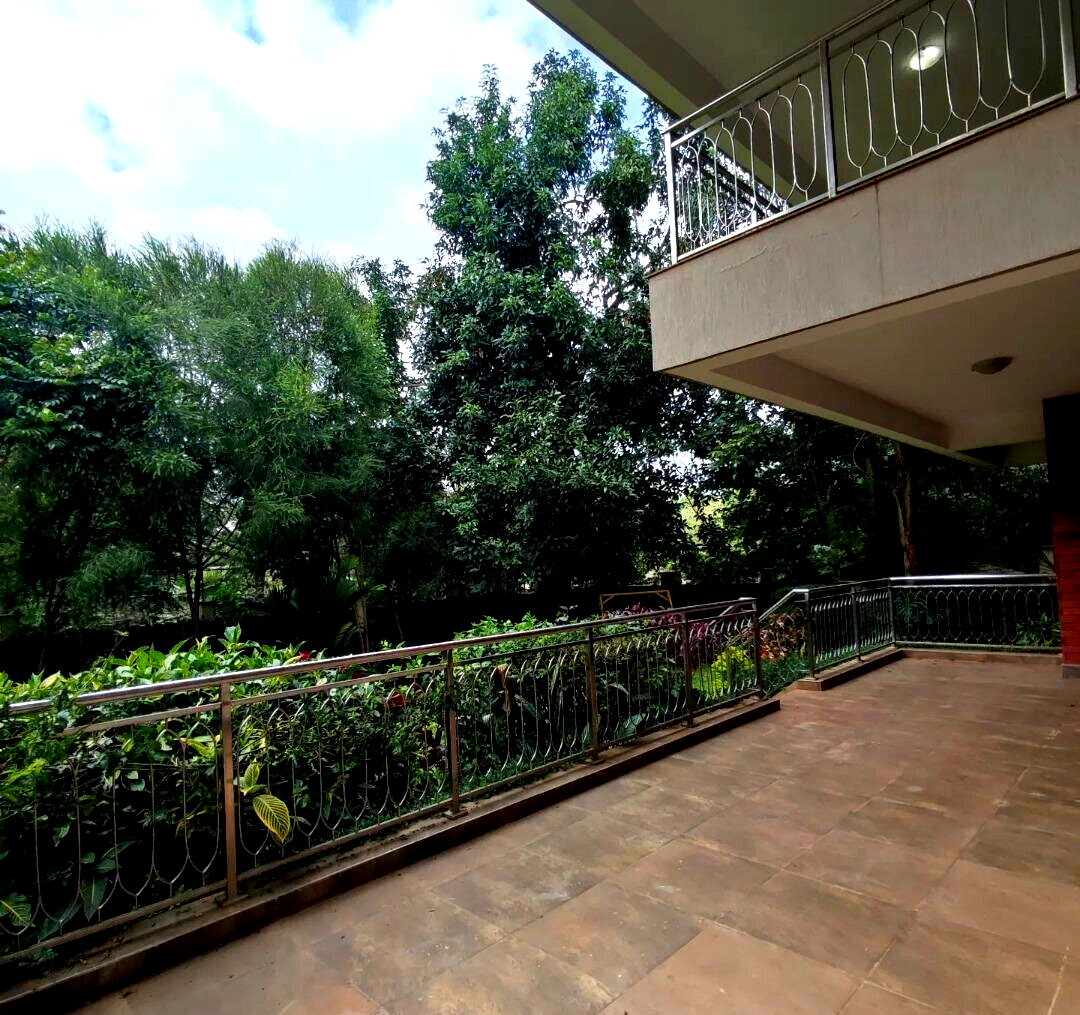 Jacuzzi & Manicured Garden 5BR Villa - Lavington
