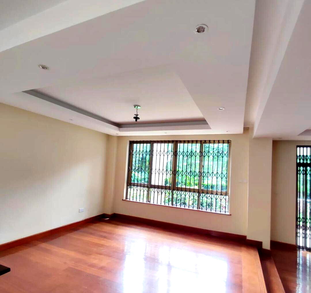 Jacuzzi & Manicured Garden 5BR Villa - Lavington