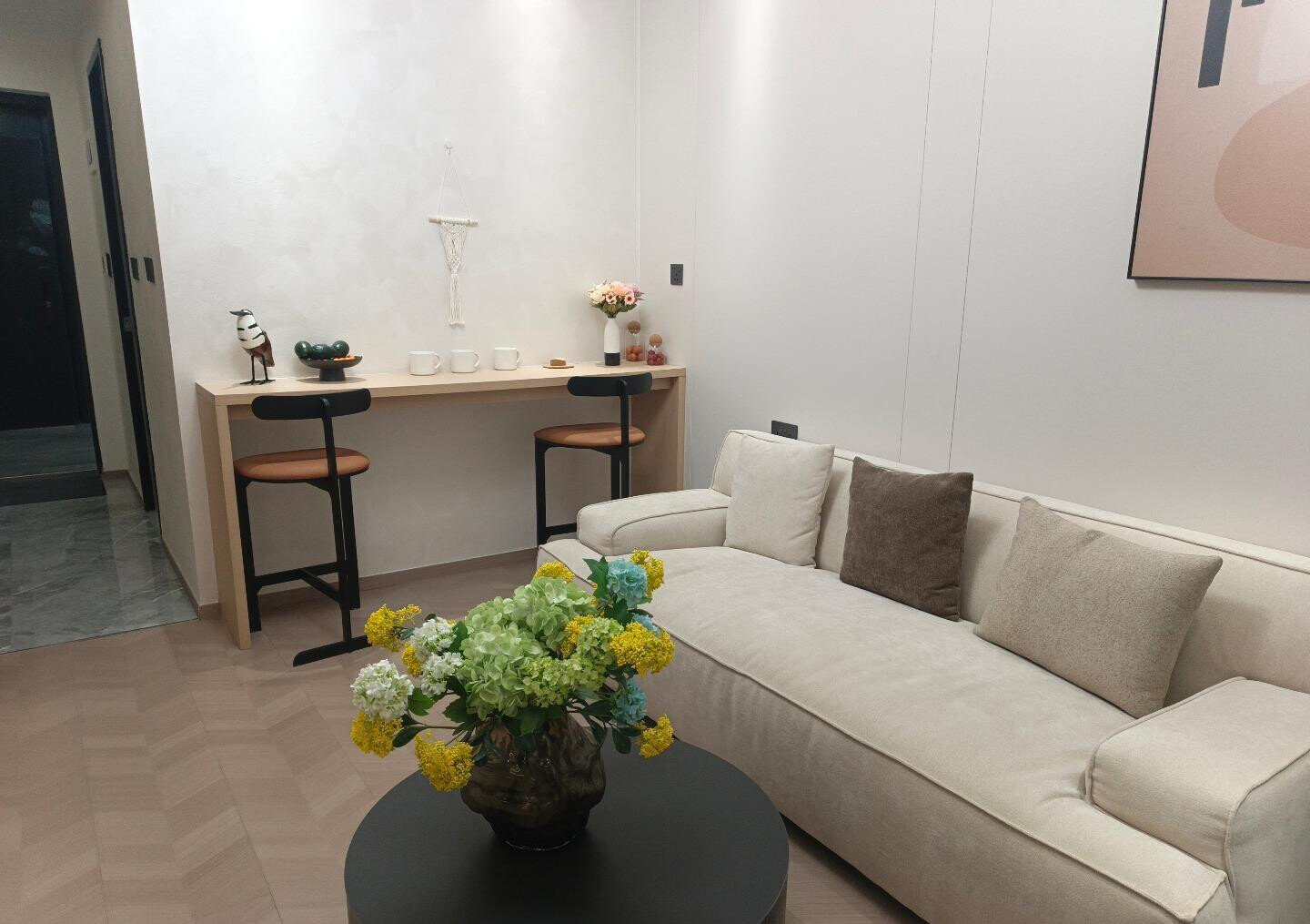 1BR En-Suite with Premium Finishes & Backup Power - Westlands