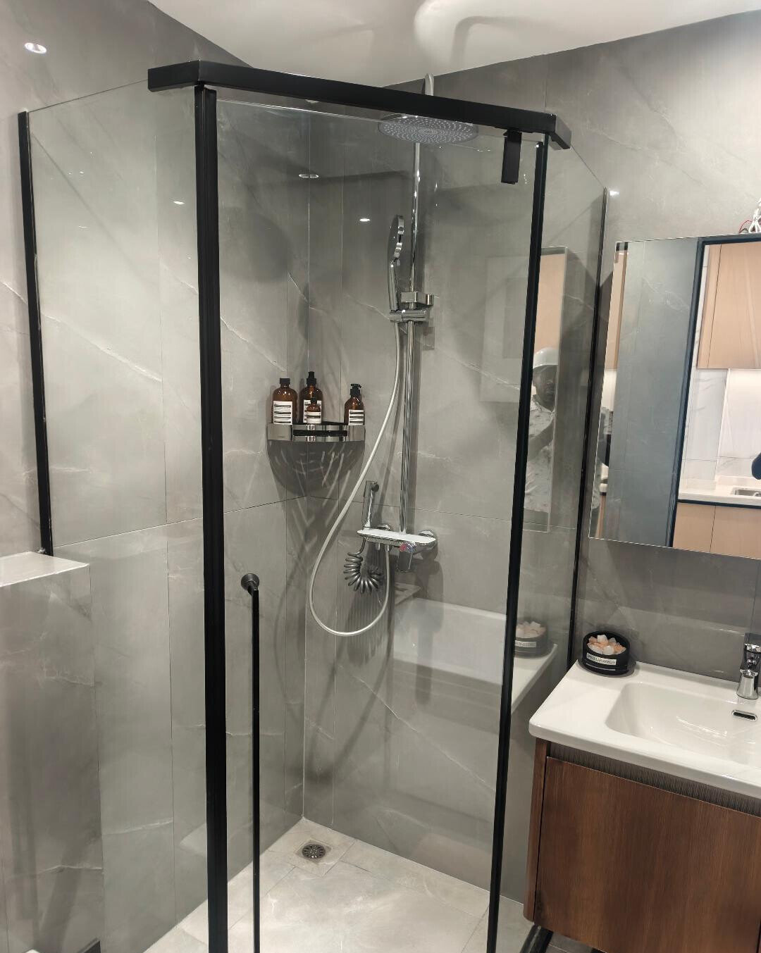 1BR En-Suite with Premium Finishes & Backup Power - Westlands