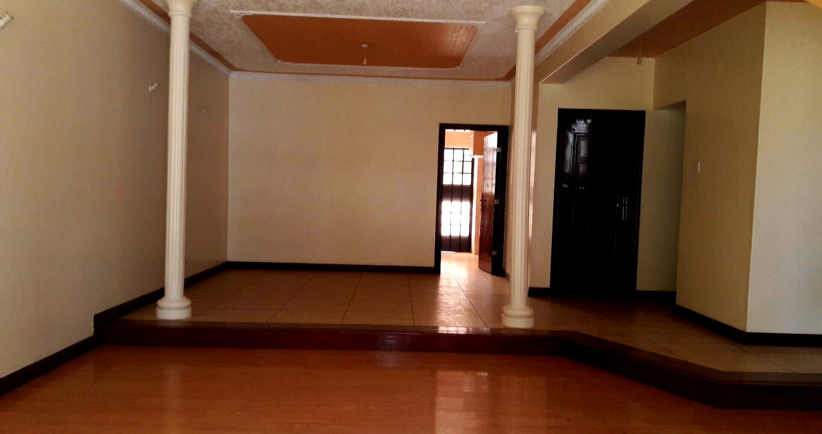 4-Ensuite Townhouse with Wooden Floors & Garden View - Lavington
