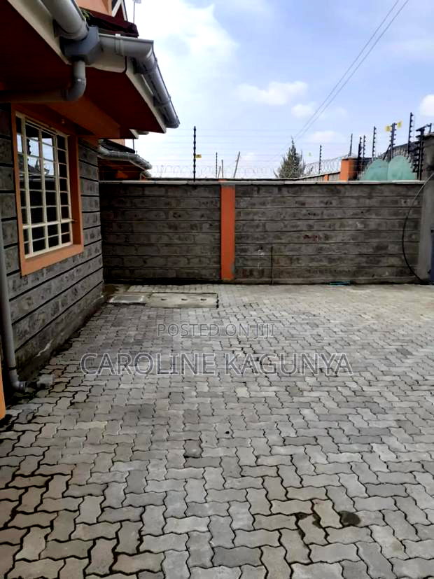 4bdrm Mansion in Kamakis Bypass for rent