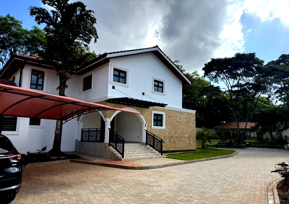 7-Bedroom All-Ensuite Townhouse on Acacia Drive - Runda