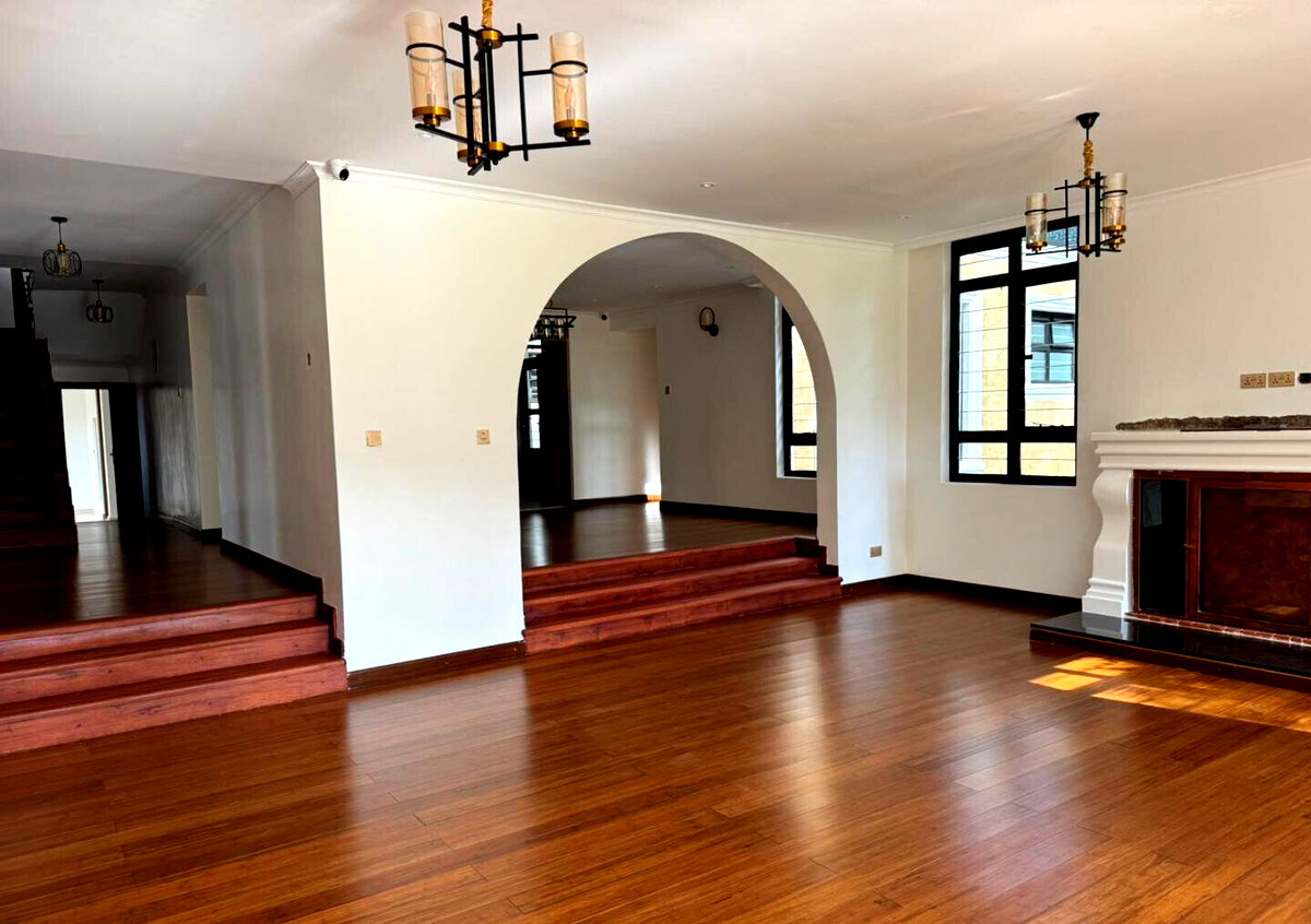 7-Bedroom All-Ensuite Townhouse on Acacia Drive - Runda