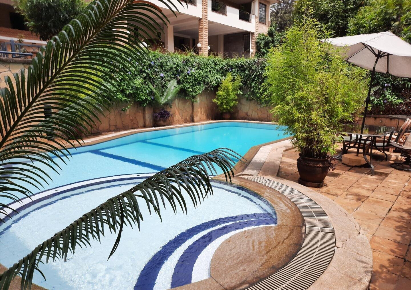 4-Ensuite Townhouse with Borehole & Flowered Garden - Lavington Maziwa
