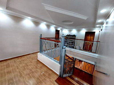 5bdrm Mansion in Sigona for sale - Image 12