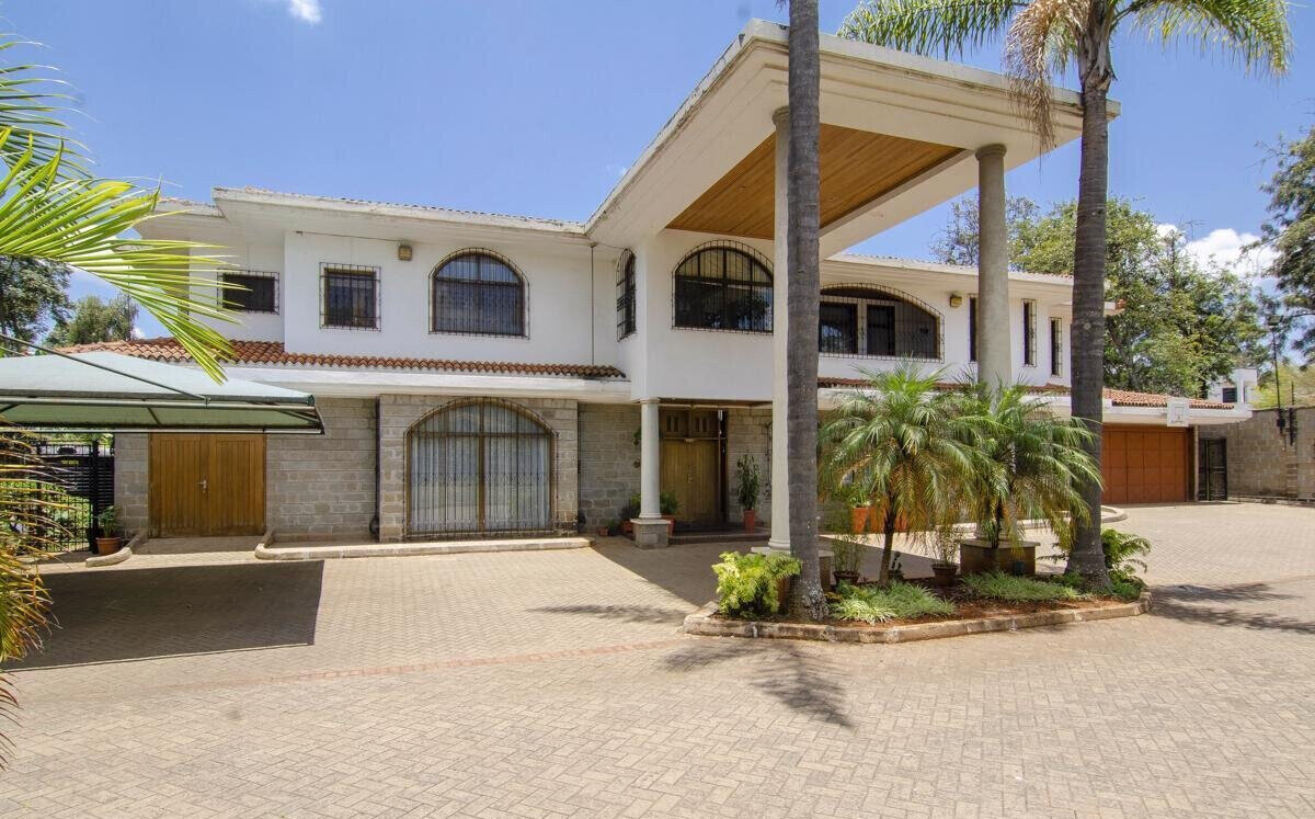 1-Acre 5BR All-Ensuite Townhouse with Private Garden - Kileleshwa