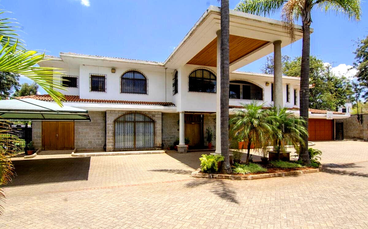 1-Acre 5BR All-Ensuite Townhouse with Private Garden - Kileleshwa