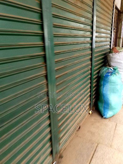 Uptown Conspicuous Big Shop - Image 2