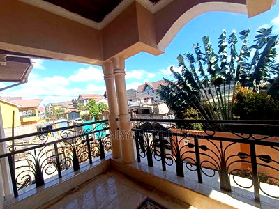 4bdrm House in Roysambu for rent - Image 13