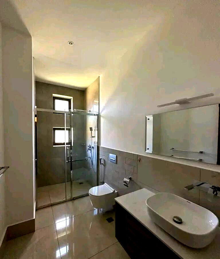 4-Bed Maisonette with Pool & Gym in Gated Karen – KES 72M