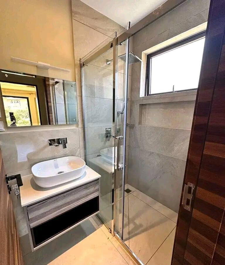 4-Bed Maisonette with Pool & Gym in Gated Karen – KES 72M