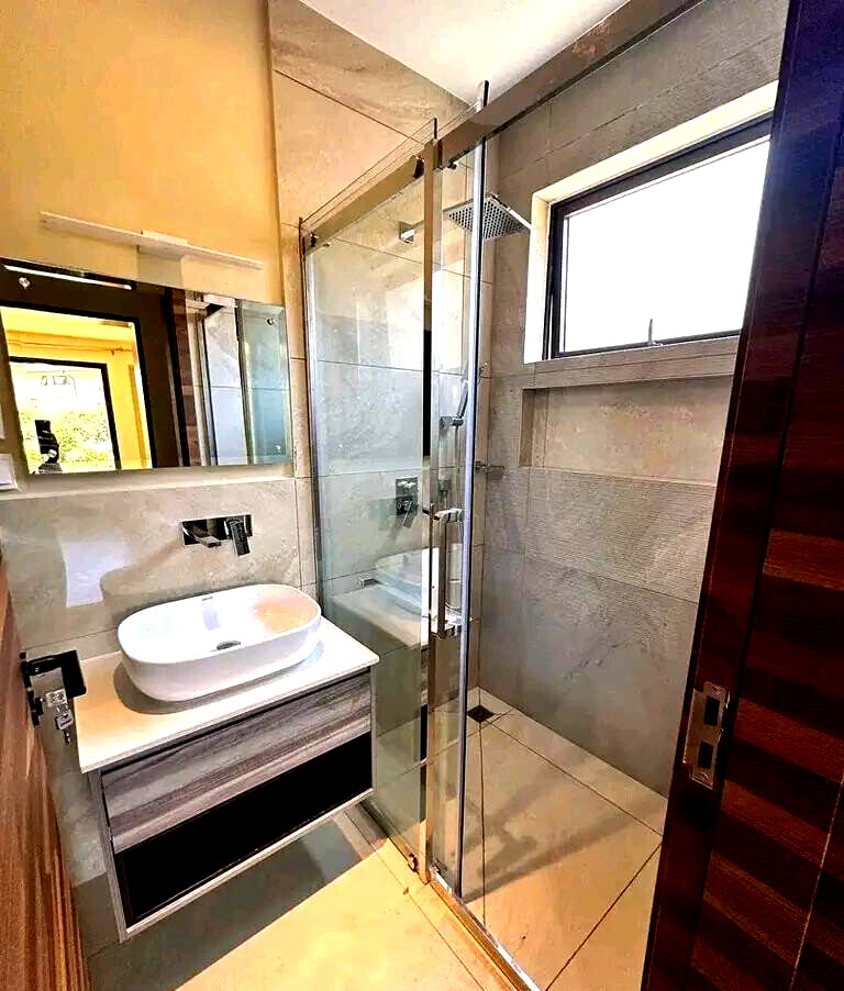 4-Bed Maisonette with Pool & Gym in Gated Karen – KES 72M